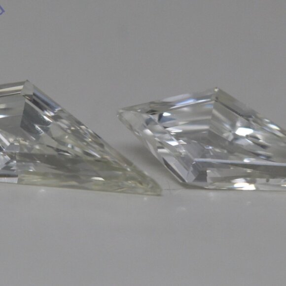A Pair Of Kite Natural Mined Loose Diamonds (1.05 Ct I Vvs2) C52000017 - Picture 1 of 5